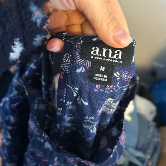 a.n.a Navy Floral Boho Bell Sleeve Blouse - Picture 4 of 5